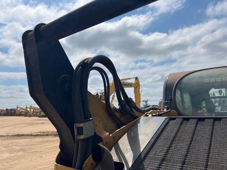 2008-caterpillar-272c-image-17