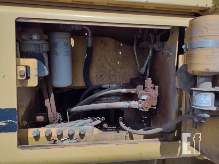 deere-650h-image-38