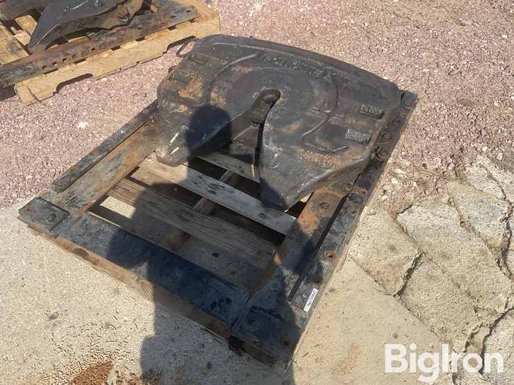 fontaine-air-slide-5th-wheel-plate-image-1