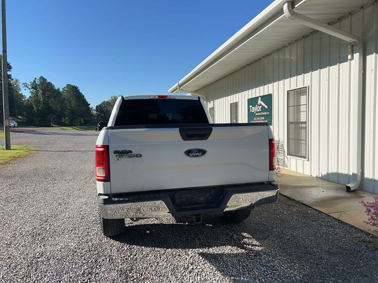 2017-ford-f150-image-4