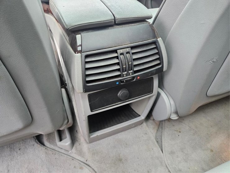2007-bmw-x5-image-19