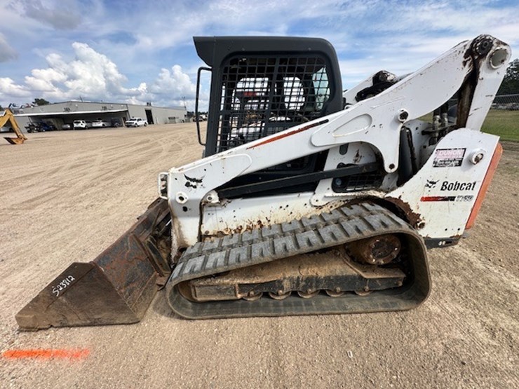 2015-bobcat-t750-image-5