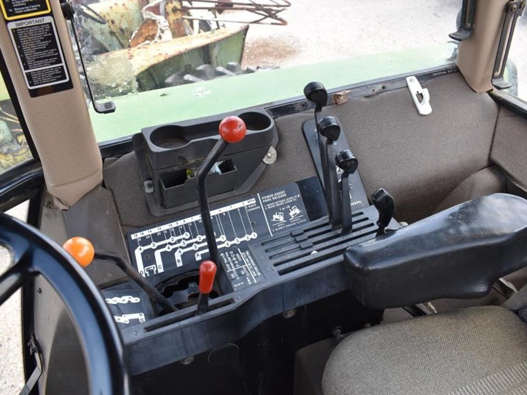 john-deere-4755-image-10