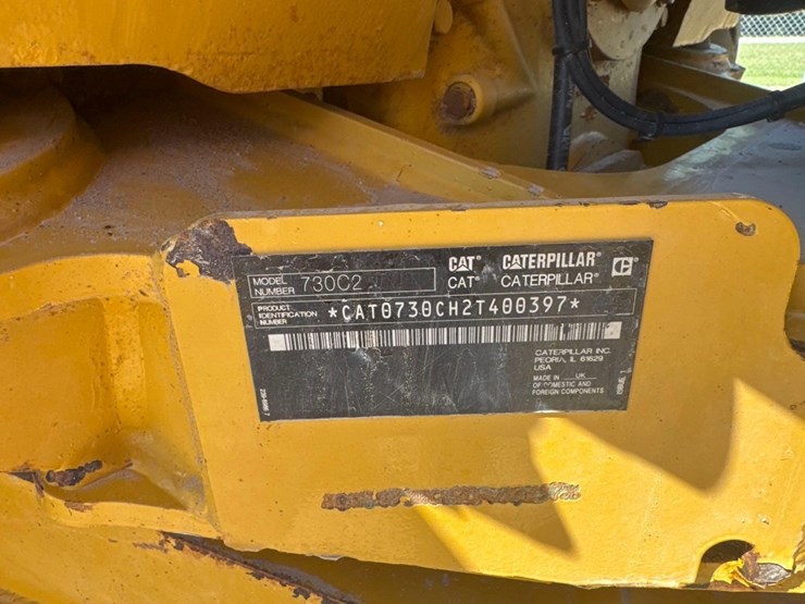 2016-caterpillar-730c2-image-20