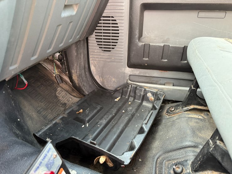 2012-ford-f750-image-110