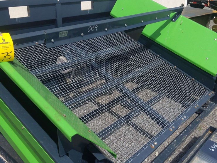 unused-vibrating-sifter/screener-with-stand-image-3