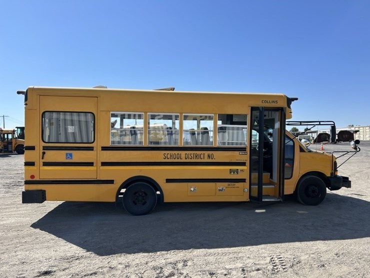 2008-chevrolet-express-school-bus-image-6