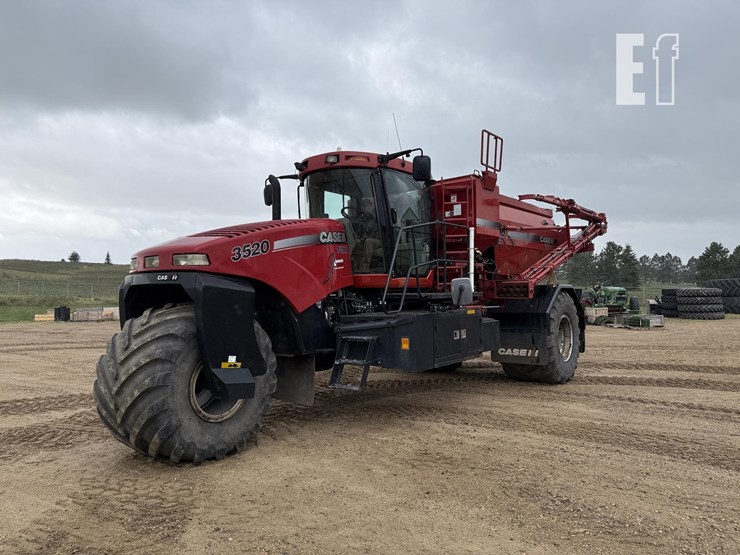 2010-case-ih-titan-3520-image-48