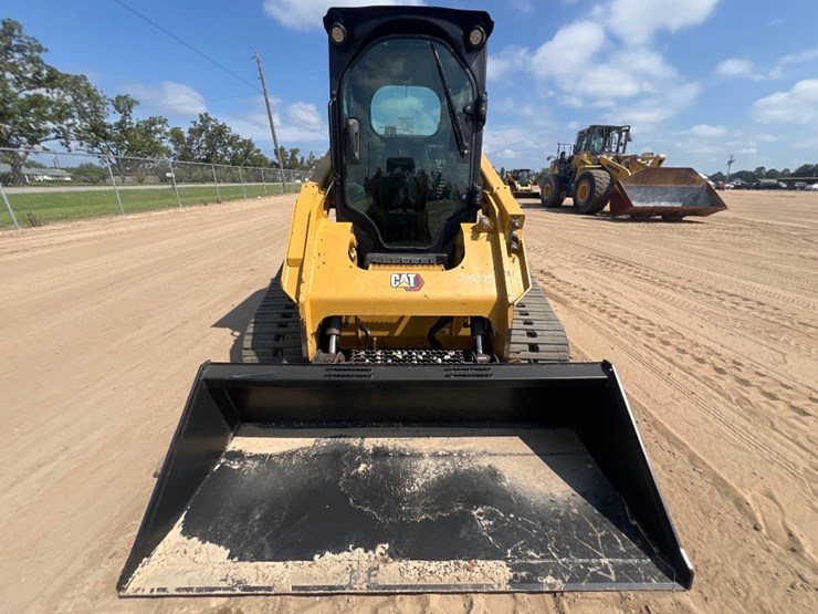 2020-caterpillar-279d3-image-7