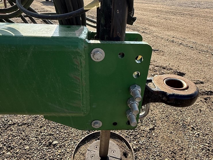 2021-john-deere-2680h-image-22