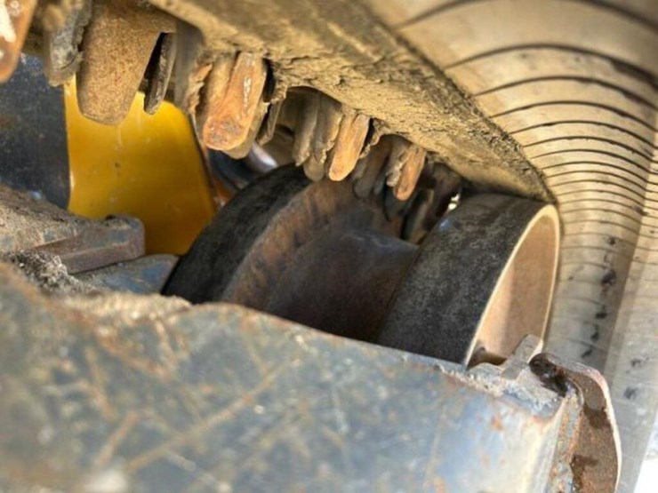 deere-331g-image-33
