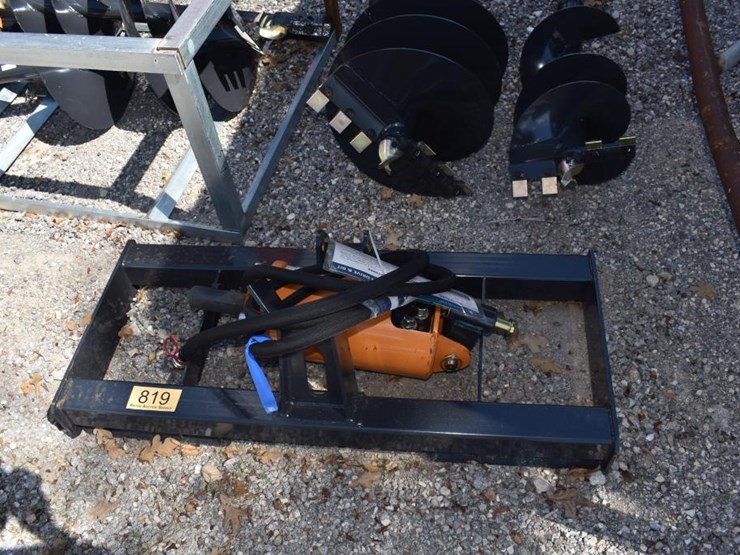 skid-steer-posthole-digger-w/-12"-and-18"-auger-image-2
