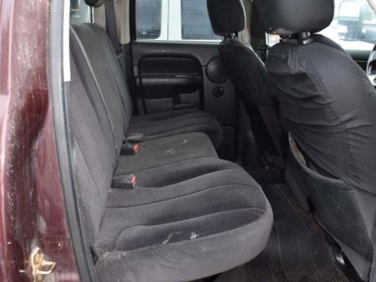 2005-dodge-3500-image-9