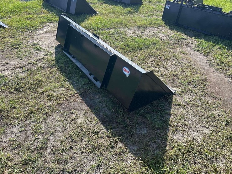 2025-swict-84in-bucket-skid-steer-attachment-image-3