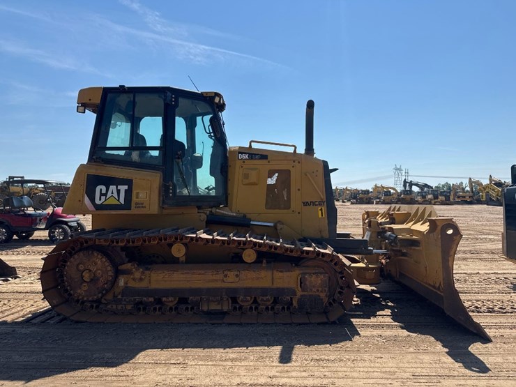 2017-caterpillar-d6k2-lgp-image-5