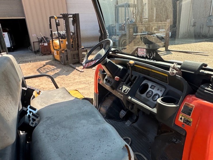 2009-kubota-rtv900-image-38
