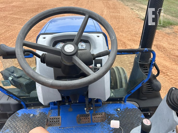 2014-new-holland-ts6.110-image-14