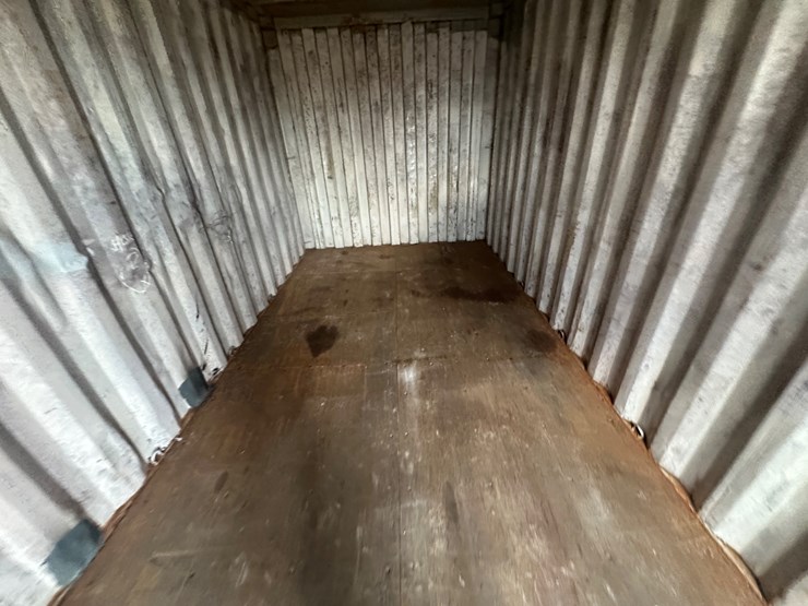 #1225-•-20-ft-shipping-container-image-15
