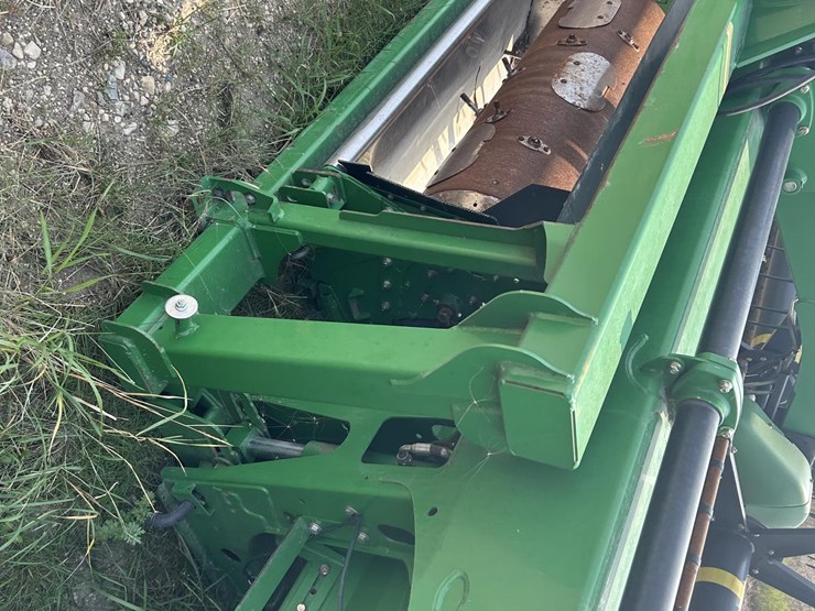 2010-john-deere-640d-image-32