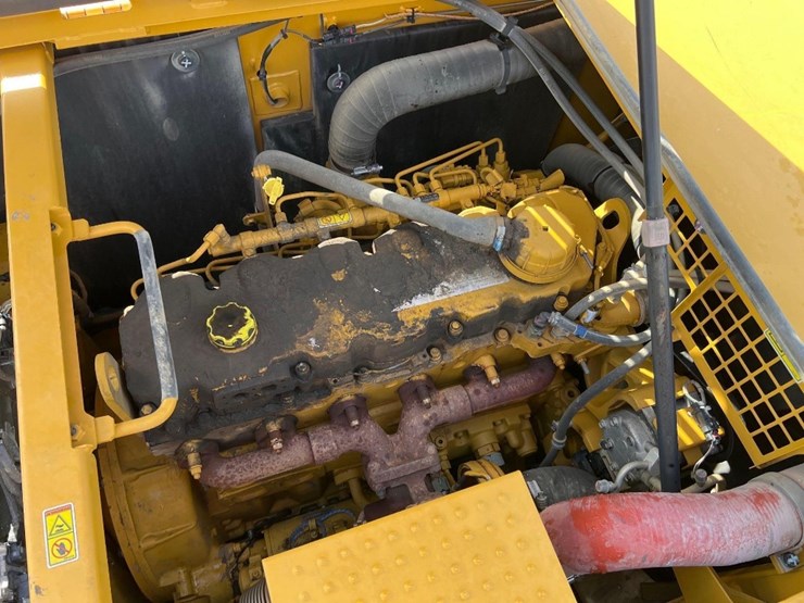 2019-caterpillar-336-image-34