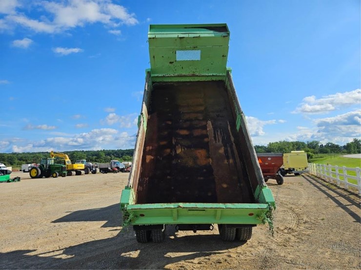 #385-•-1996-ih-4900-crew-cab-dump-truck-image-16