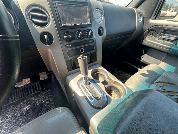 2004-ford-f150-image-47