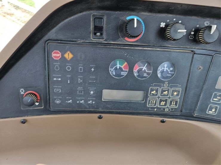 john-deere-8200-image-31