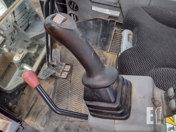 2021-bobcat-e50m-image-11