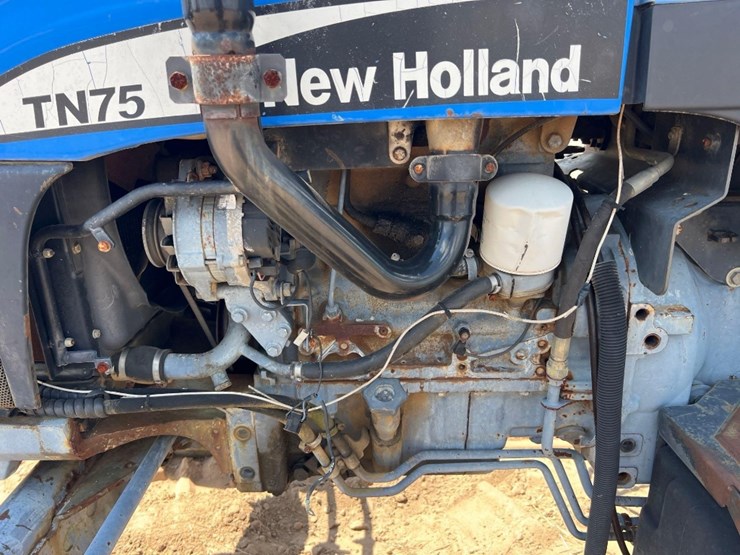 new-holland-tn75-image-11