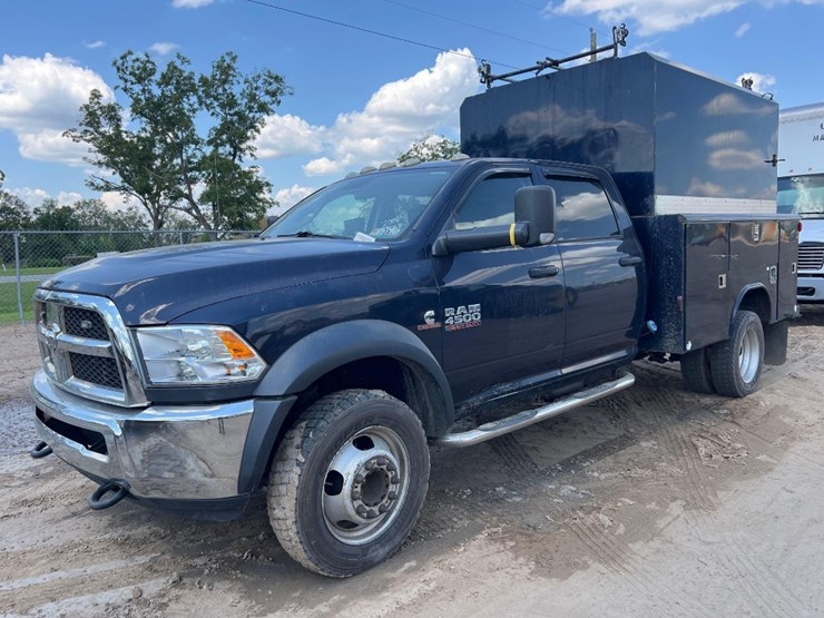 2015-dodge-ram-4500-image-8