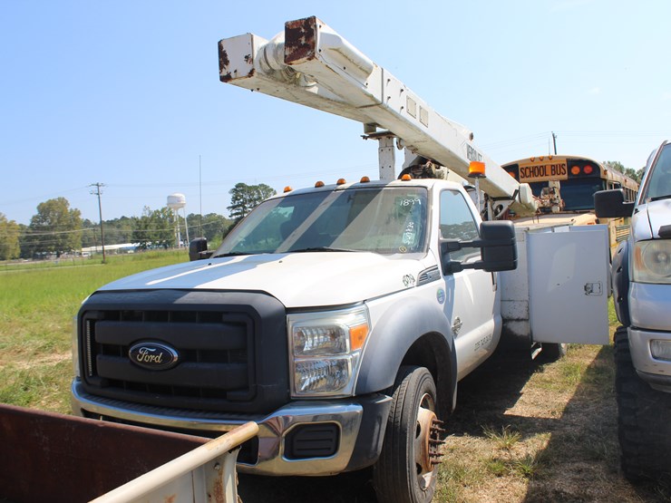 2014-ford-f550-image-5