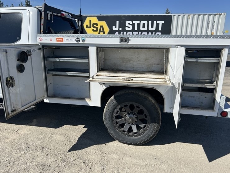 2023-ford-f250-xl-image-24