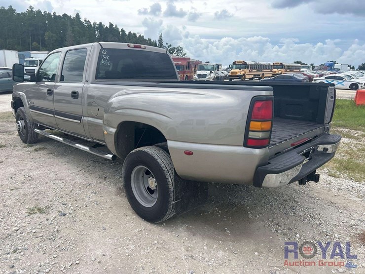 2003-chevrolet-silverado-3500-image-3