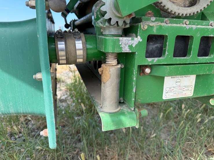 john-deere-1900-image-24