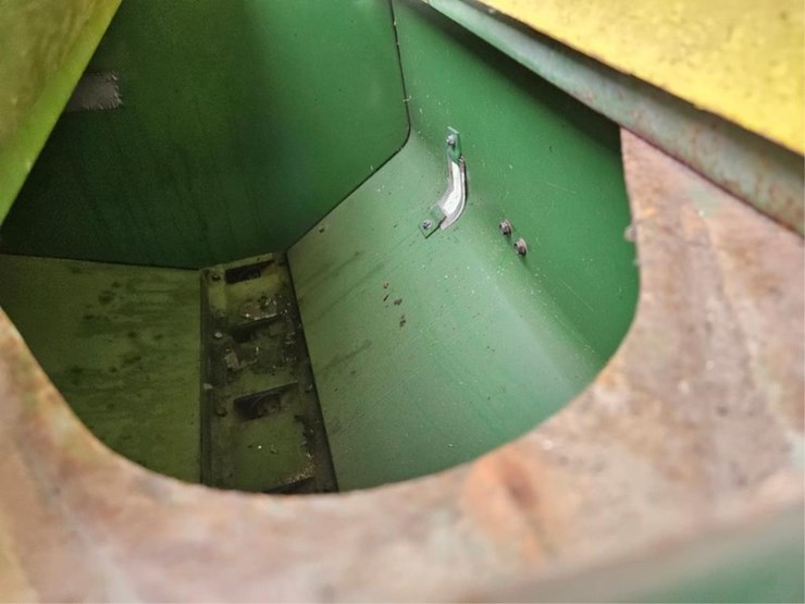 john-deere-8300-image-18