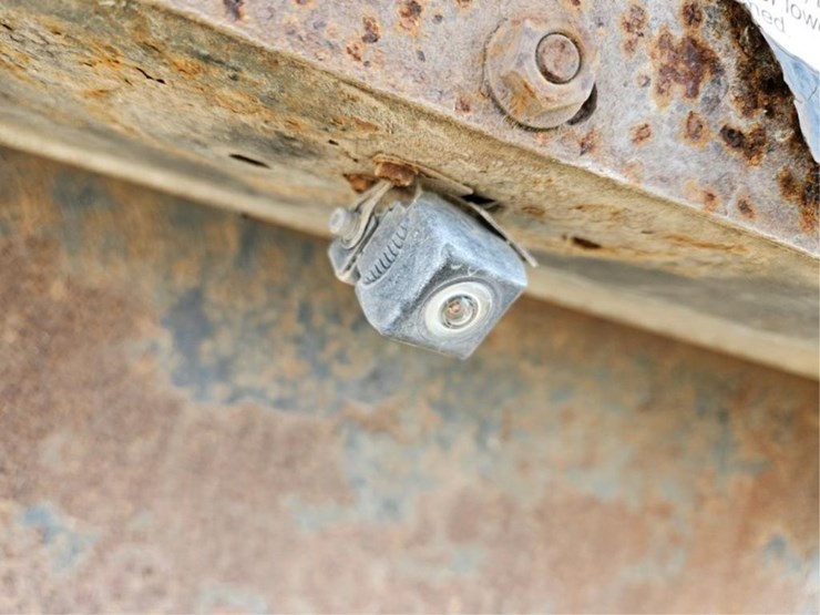 2011-ford-f350-image-22