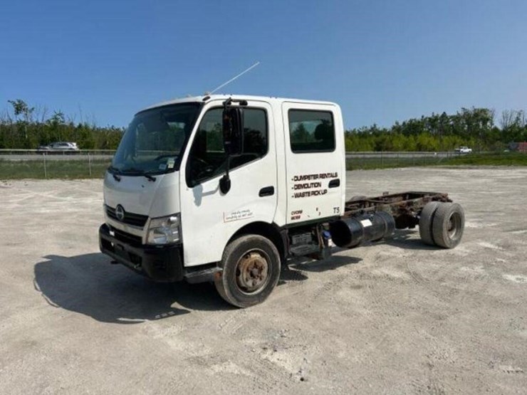 2014-hino-740-crew-cab-s/a-cab-&-chassis-jhhwdm2hx-image-1