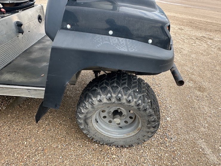 club-car-carryall-272-image-21