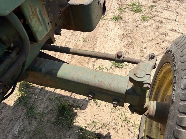 john-deere-1050-image-16