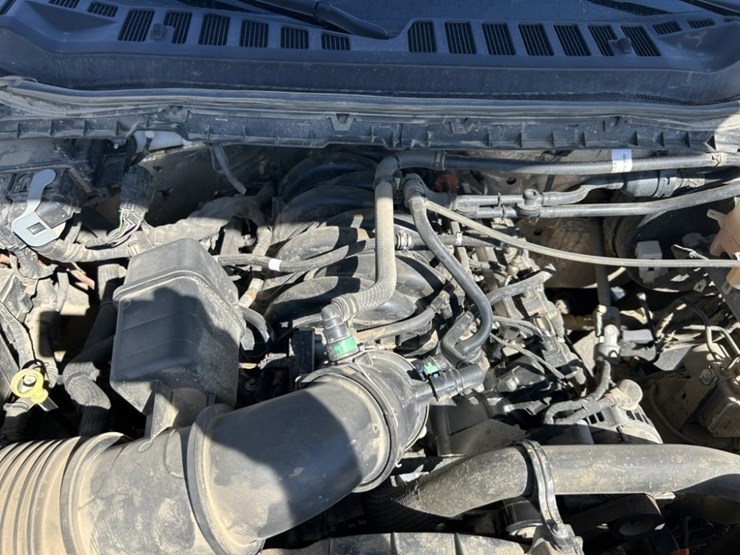2023-ford-f250-xl-image-39