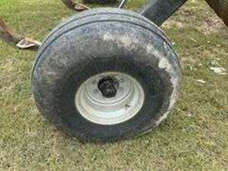 2011-case-ih-870-ecolo-tiger-disk-ripper-7-shank,-spring-loaded-shanks,-hyd.-front-discs,-image-21