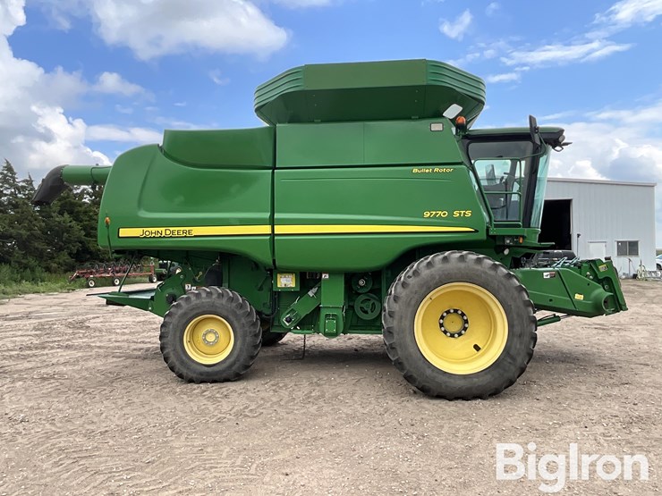 2011-john-deere-9770-sts-image-4
