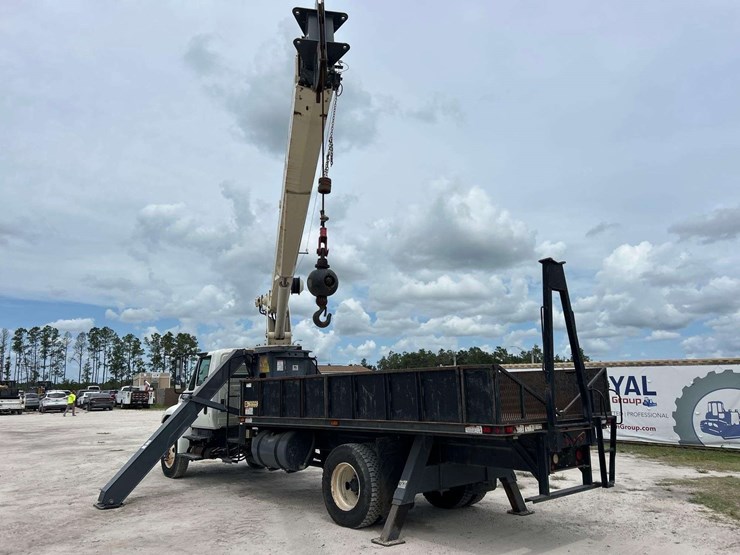 2014-international-durastar-4300-image-4
