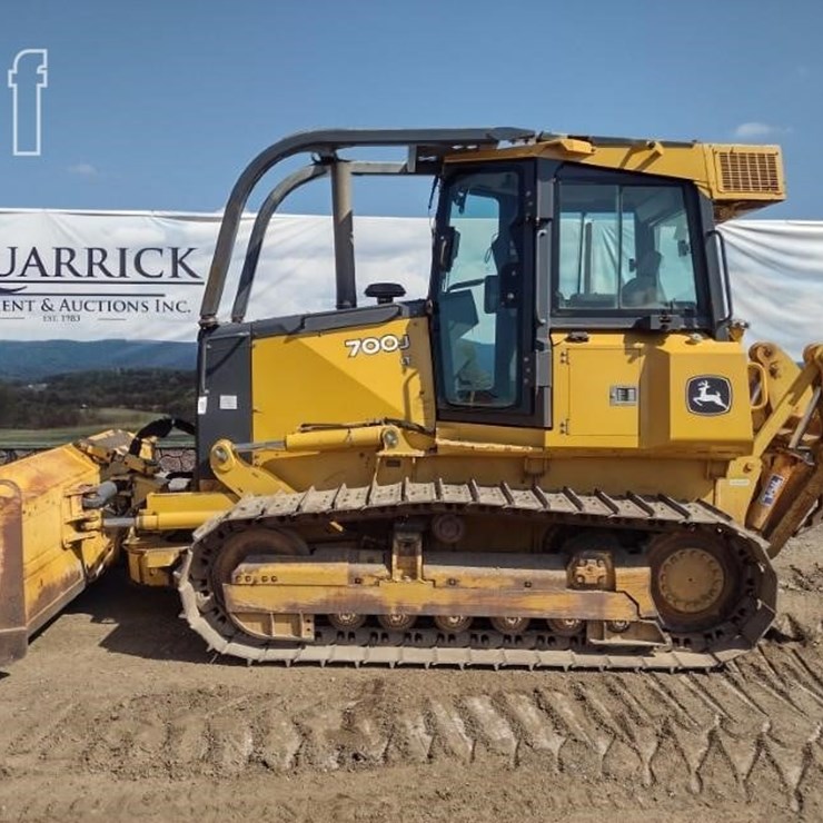 2012 DEERE 700J LT