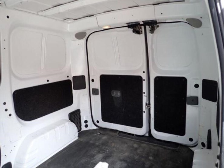 2019-nissan-nv200-image-56