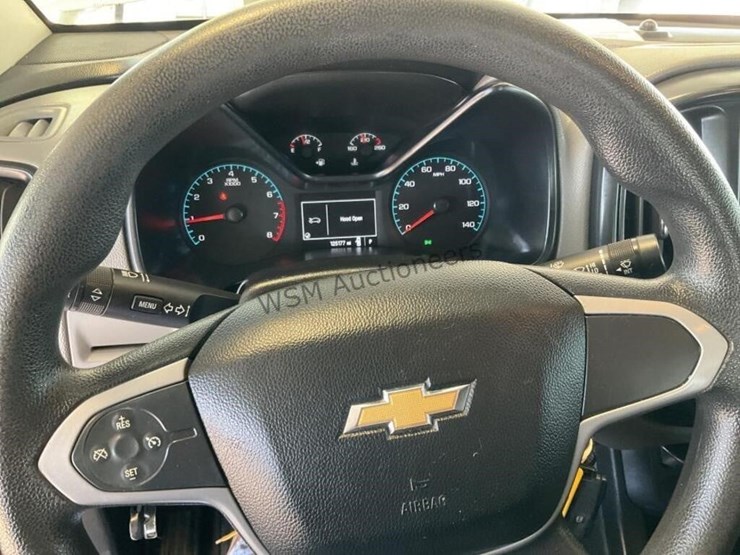 2015-chevrolet-colorado-image-17