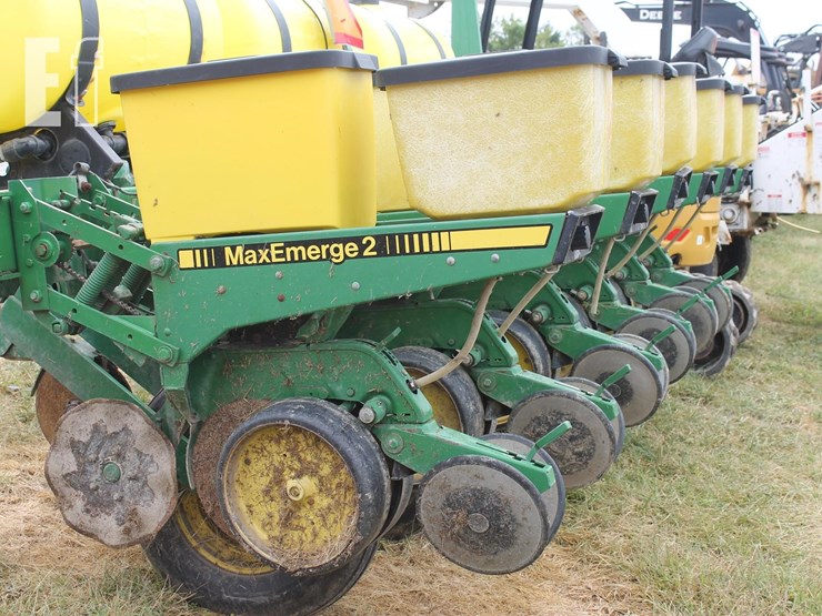 john-deere-7200-image-5