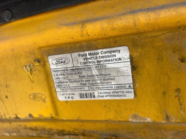 2010-ford-cargo-image-29