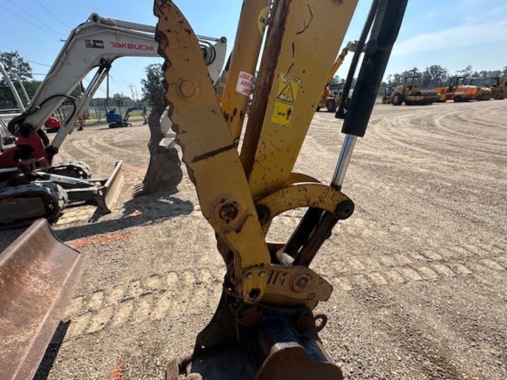 2012-caterpillar-305e-cr-image-33