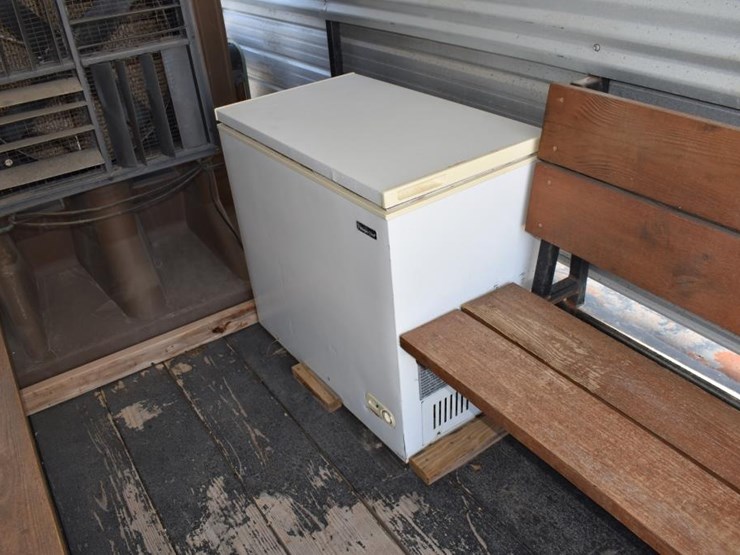 2011-16'-cooling-trailer-w/-generator,-port-a-cool-and-freezer-(vin-#-5vnbu-image-7